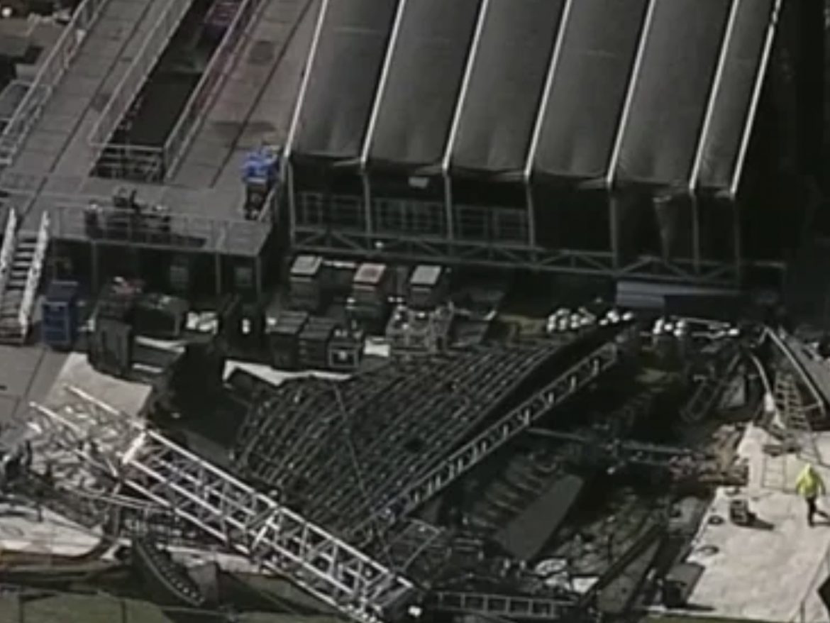 Rolling Loud Miami Stage Collapse Won’t Stop Kanye West + Headliners – SOHH.com Rolling Loud Miami Stage Collapse Won’t Stop Kanye West + Headliners – SOHH.com