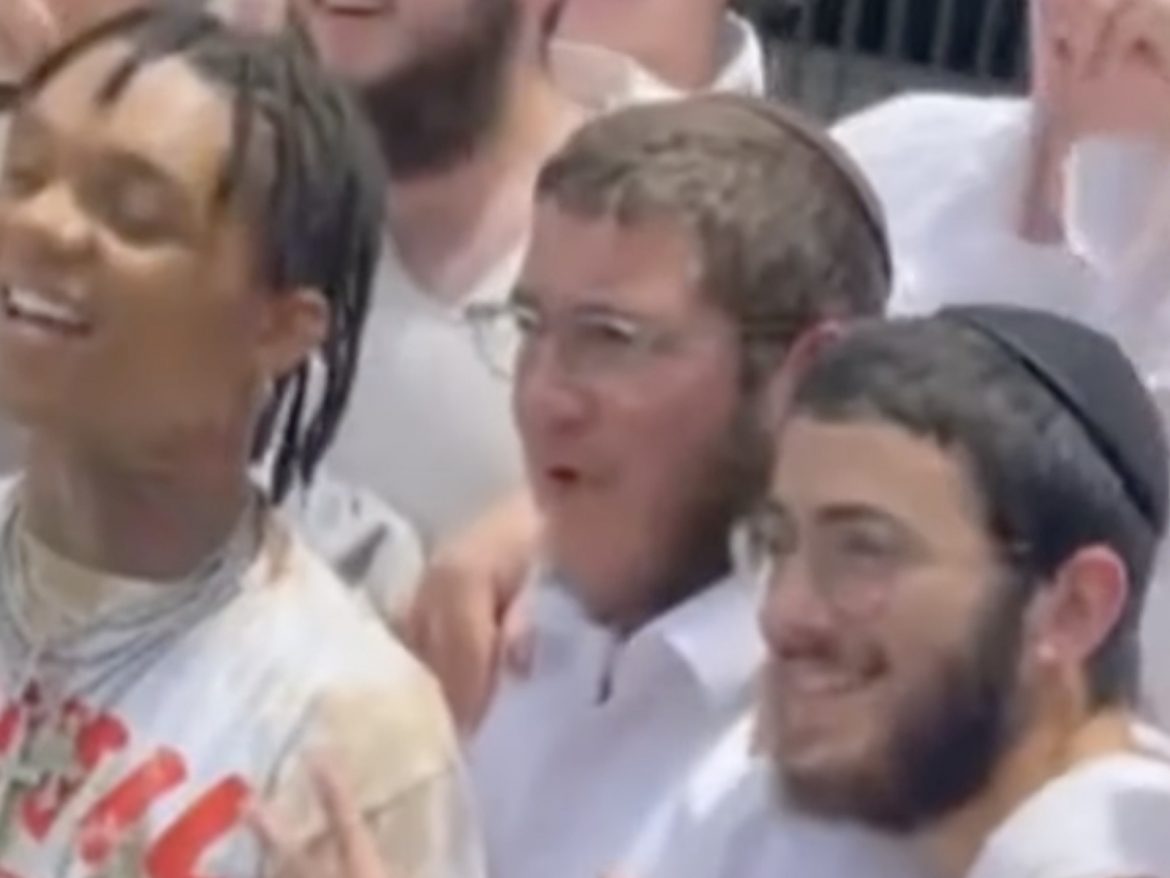 Swae Lee Has The Jewish Kids Riding With Him – SOHH.com Swae Lee Has The Jewish Kids Riding With Him – SOHH.com