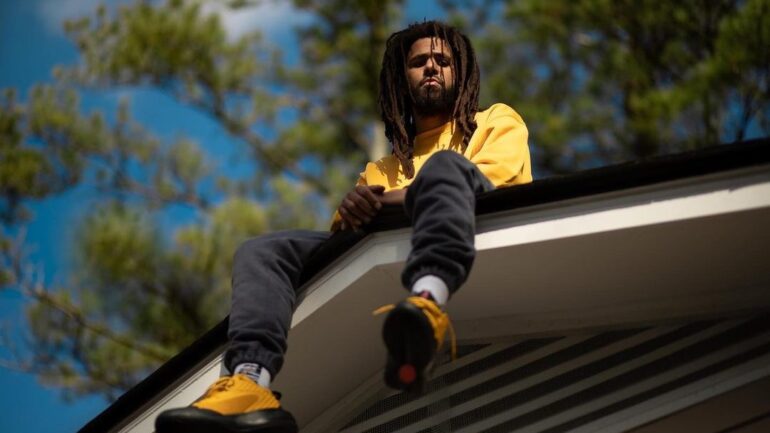 Drake Tells J. Cole He’s “One Of The Greatest Rappers To Ever Touch A Mic” – SOHH.com