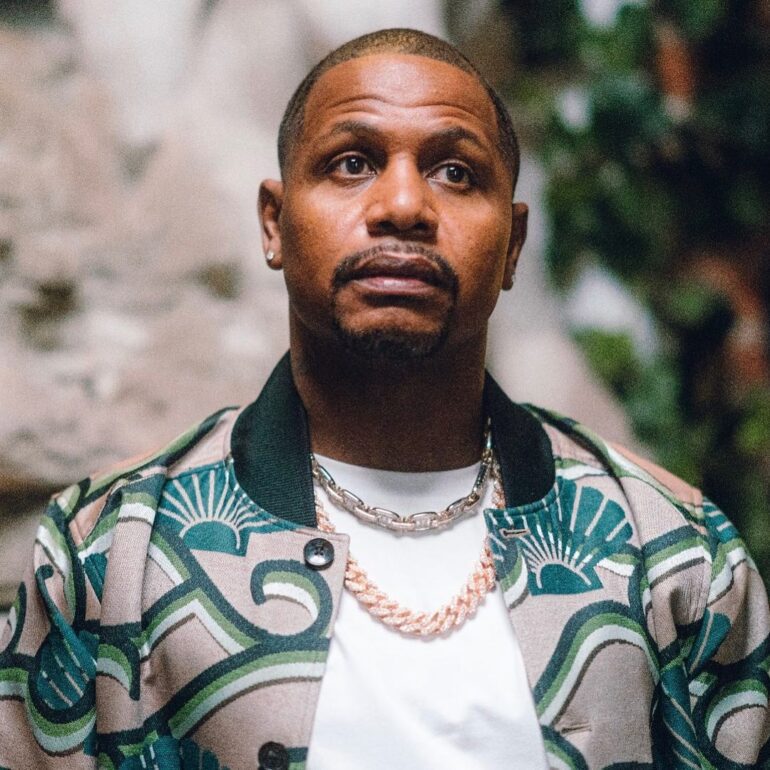 Donda Drops To #3 On ITunes Chart. So, Who Is #2?🤔 – SOHH.com