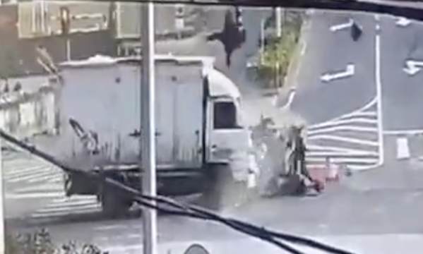 Wild: Truck Loaded With People Crashes Sending All Of Em Flying!