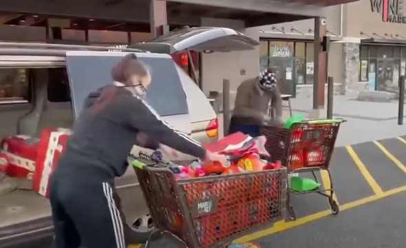 Just Like That: Suspects Steal Grocery Carts Full Of Items In Oxnard, Connecticut!