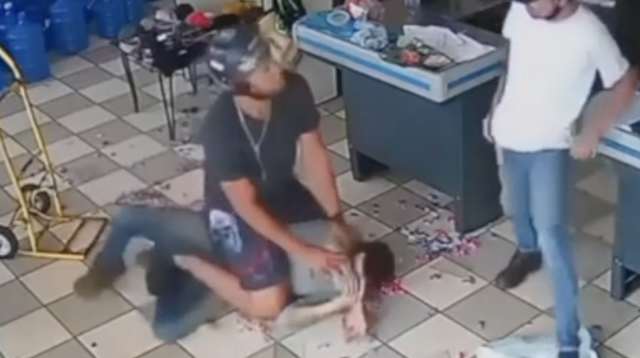 Grocery Thief Choked By Employee In Brazil!