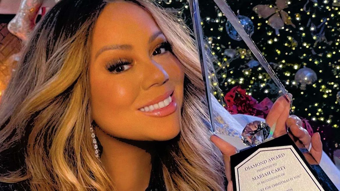 Mariah Carey Makes History With “All I Want For Christmas” – SOHH.com
