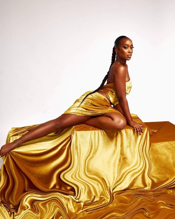 Saturday Night Sexy: Cleo Simone