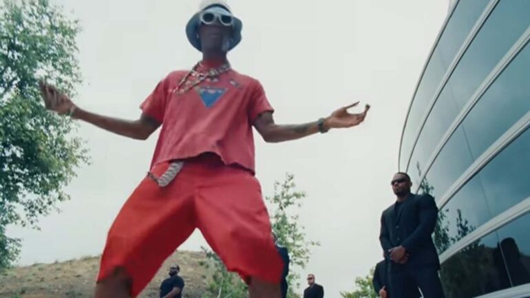 Travis Scott Is In High Demand To Perform Following Astroworld Tragedy – SOHH.com