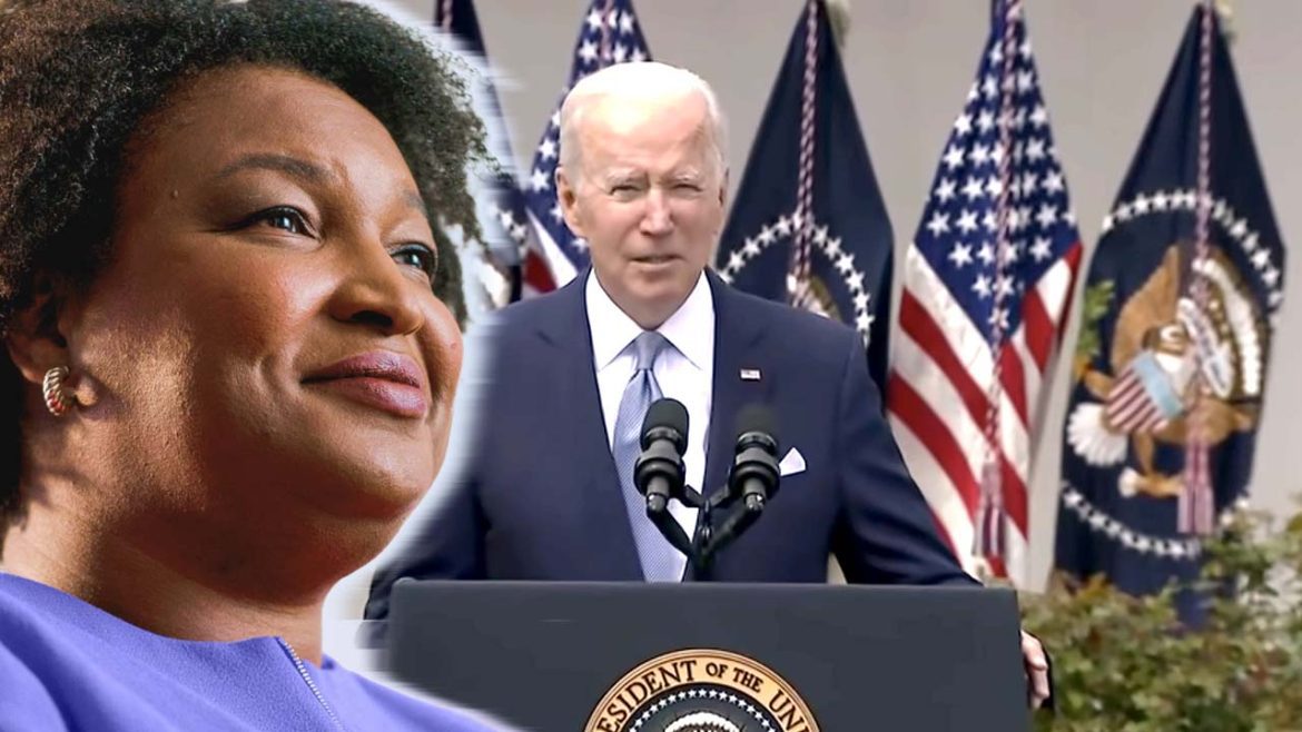 Black Refugees Left Out As US Grants Ukrainians Protective Status, Stacey Abrams Has Smoke For Georgia Election Officials – SOHH.com Black Refugees Left Out As US Grants Ukrainians Protective Status, Stacey Abrams Has Smoke For Georgia Election Officials – SOHH.com