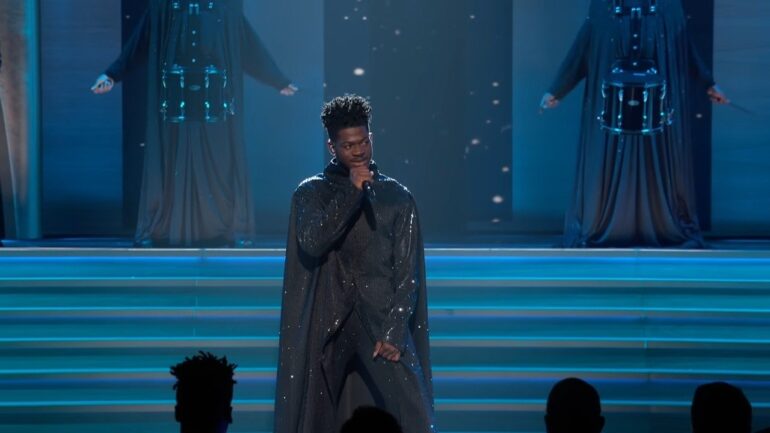 Lil Nas X Claps Back At BET Awards For Snub, Setting Off Pride Month With Drama – SOHH.com