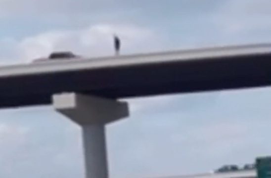 You Never Know What Ppl Are Going Through: Man Jumps Off Memphis Overpass As Onlookers Watch!