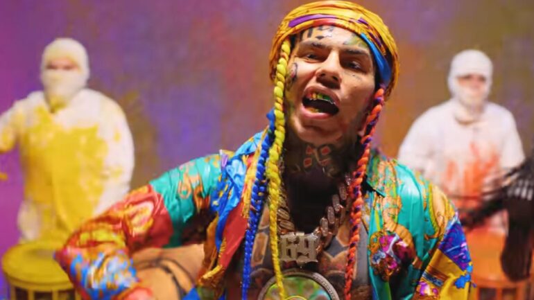 Tekashi 6ixine’s Girlfriend Arrested For Putting The Paws On Him