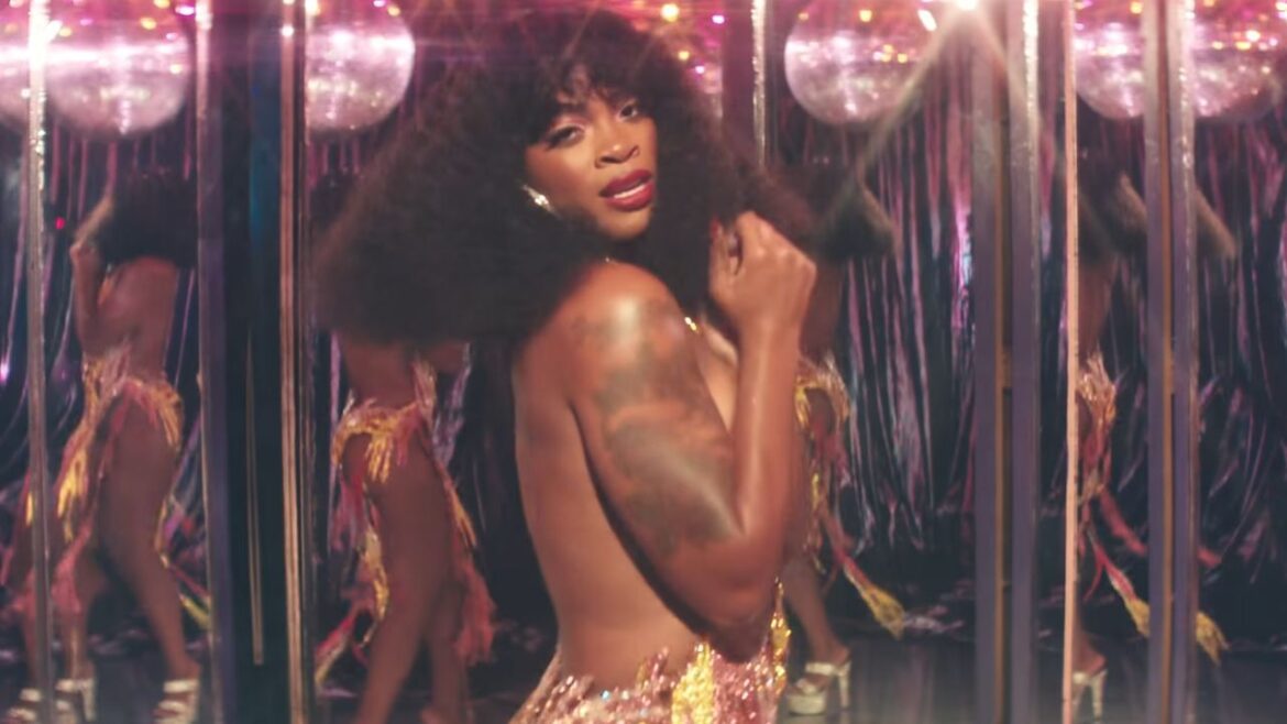 Ari Lennox Gives J. Cole The Scoop On Her New Album + Drops EP Ari Lennox Gives J. Cole The Scoop On Her New Album + Drops EP