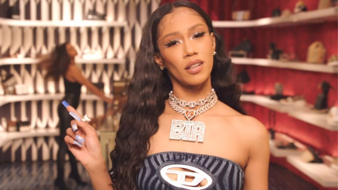 BIA Meets Lucky New York Fan At Their Job