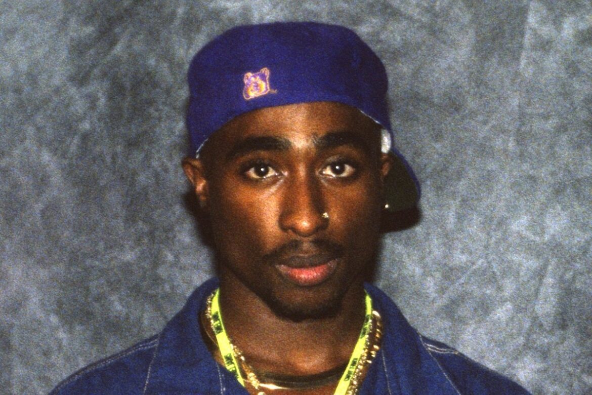 Podcasters Offer 0,000 Reward for Info on Tupac’s Killers