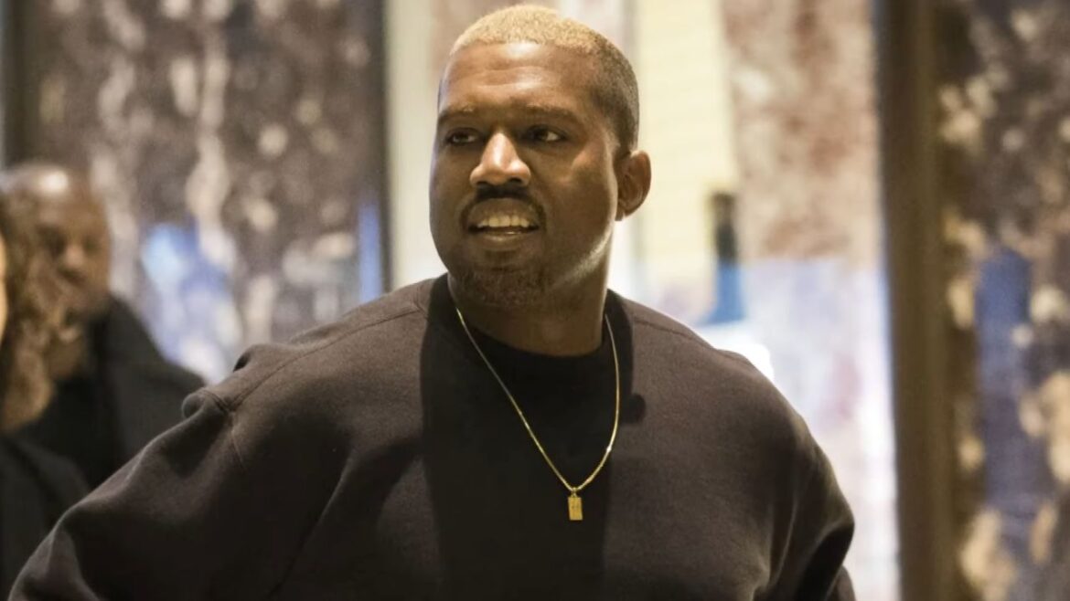 Kanye West Claps Back At Khloe Kardashian + Calls Her A Liar In Response To Now-Deleted Tweet