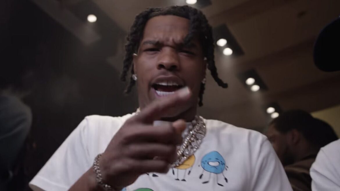 Lil Baby Gifts Woman A Large Financial Tip + Gets Honored