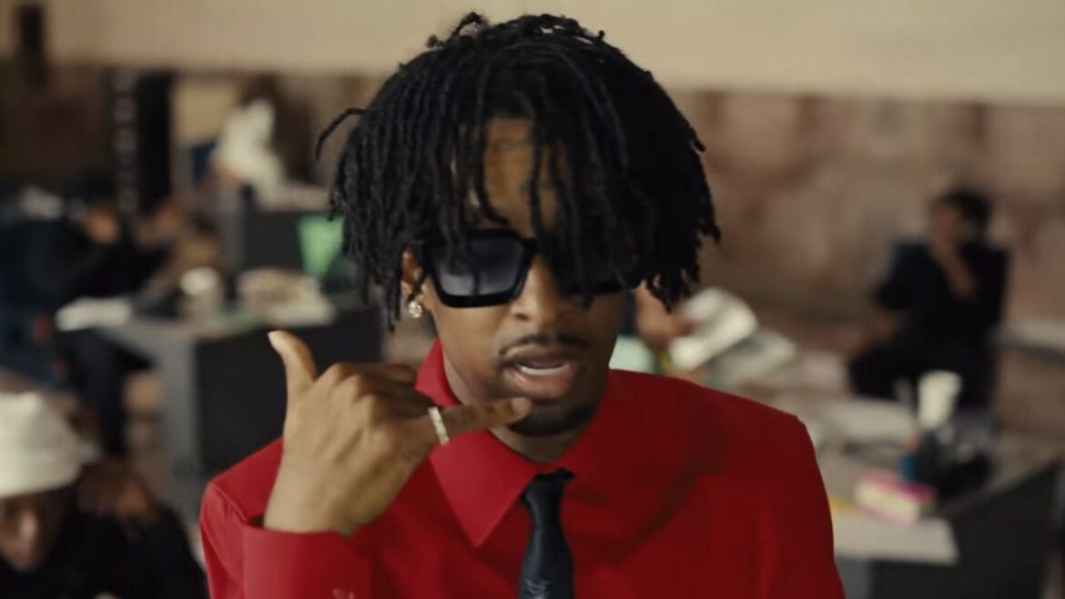 21 Savage Calls Nas Irrelevant?