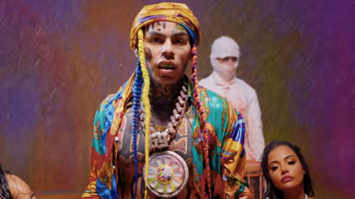 Tekashi 69 Buys Birkin Bags For His Ex-Girlfriend’s Former Friends