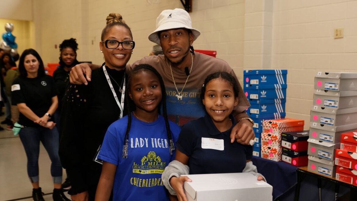 Ludacris & Mercedes Benz Donate New Shoes To Atlanta Elementary Students For Holiday Drive