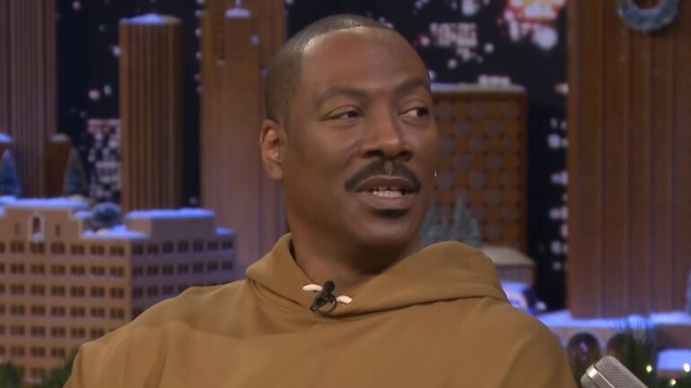 Eddie Murphy Cracks First ‘Will Smith Slap’ Joke During His 2023 Golden Globes Speech – SOHH.com