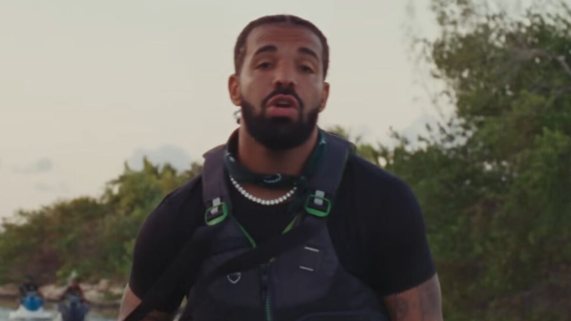 Drake Becomes The First Artist To Surpass 75B Streams On Spotify