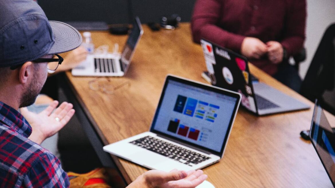 How to Build a Team Around Your Music: Managers, Agents, & Publicists