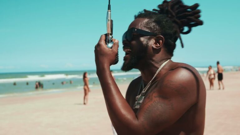Arsonal Da Rebel – Flamers (hanging mic beach performance)