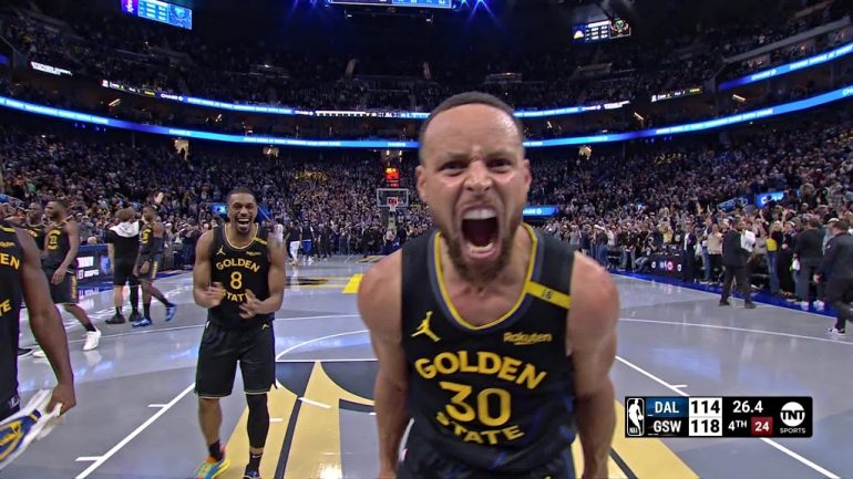 Stephen Curry Was Fired Up After Dagger 3 Against Klay, Mavs
