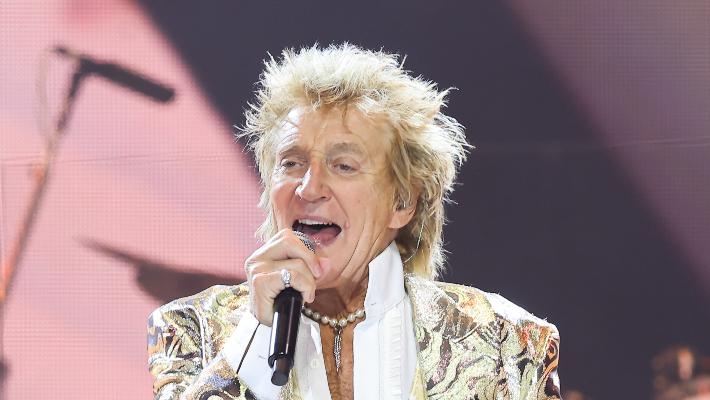 Rod Stewart’s Glastonbury 2025 Set Will Cost Him ‘A Fortune’