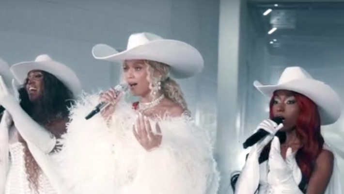 Beyoncé’s NFL On Netflix Halftime Show: ’16 Carriages,’ More