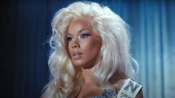 Tanner Adell Drops Her Dazzling Video For ‘Going Blonde’