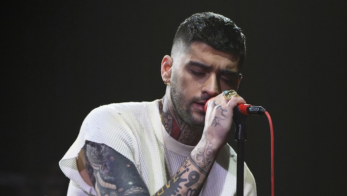 Zayn Sings One Direction Song For First Time Ever: Watch