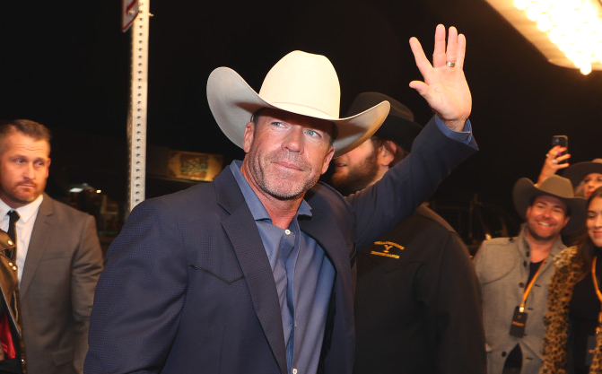 About Taylor Sheridan’s ‘Yellowstone’ Sequel