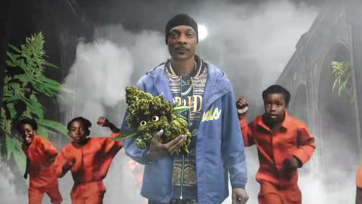 Snoop Dogg Shares ‘Last Dance With Mary Jane’ Video For 4/20