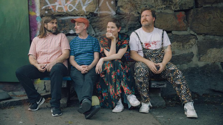 Allo Darlin’ Are Back With New Song, ‘Tricky Questions’