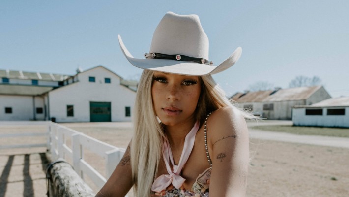 Tanner Adell Says Country Has Had A Hard Time ‘Evolving’