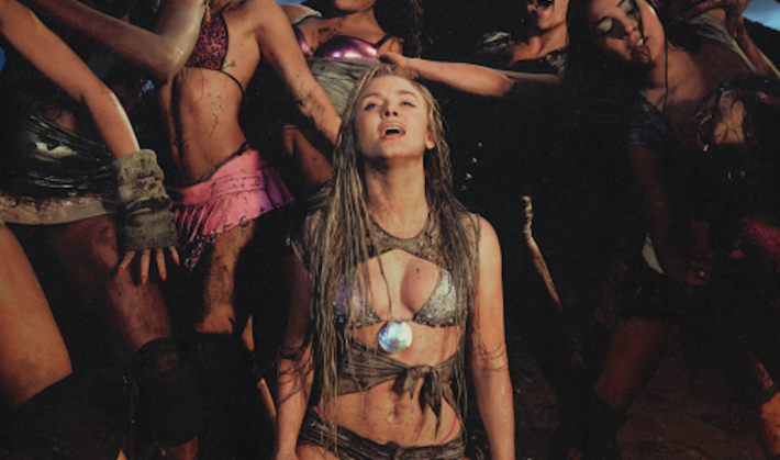 Zara Larsson’s ‘Pretty Ugly’ Video Is Chaotic