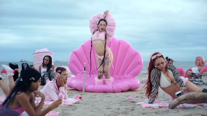 Sailorr’s ‘B*tches Brew’ Video Nods To ‘The Birth Of Venus’