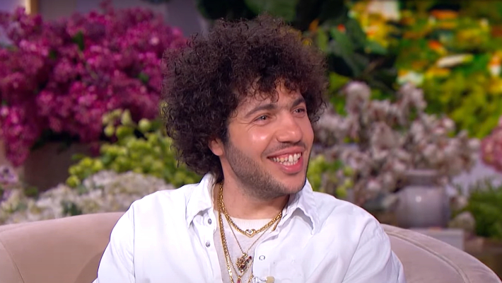 Benny Blanco Surprises A Prom And DJs