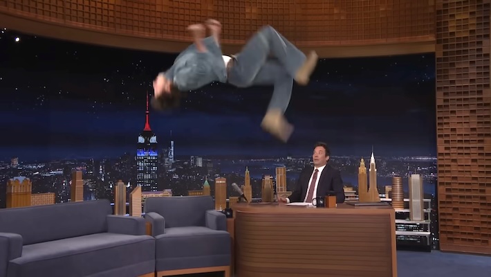 Benson Boone Flips, Performs ‘Momma Song’ On ‘Fallon’