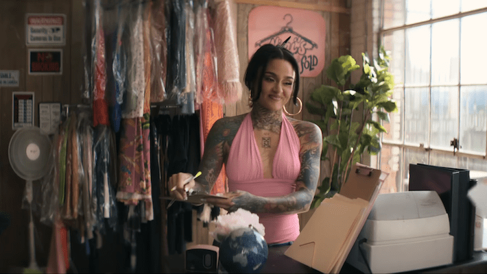 Kehlani’s ‘Folded’ Video Is A Fantasy Laundry Service