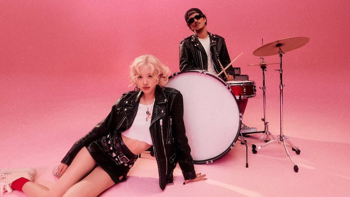 Rosé & Bruno Mars Perform ‘APT.’ At Blackpink Concert: Video